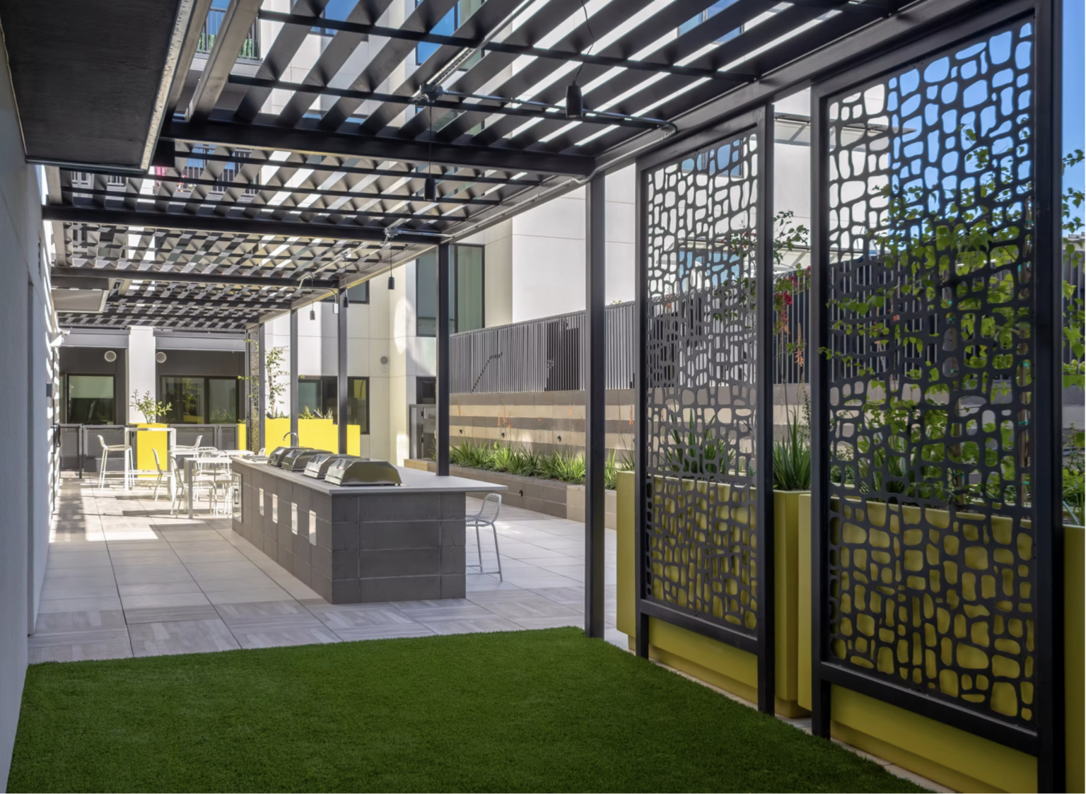 Comfort Turf on Pedestals by Skydeck USA